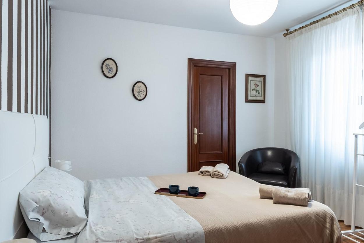 Coqueto Apartamento 2 Dormitorios Pamplona Kültér fotó